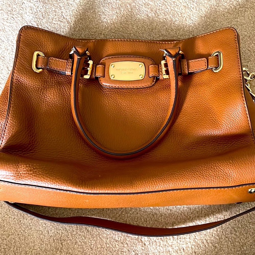 Michael Kors purse. Excellent condition